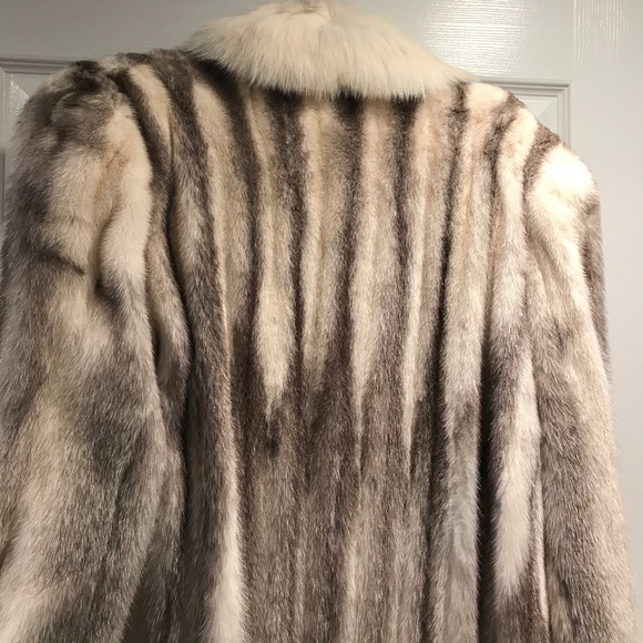 Mink coat, genuine cross mink full length coat. - Picture 4 of 4